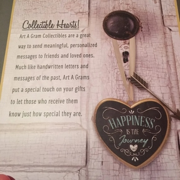 Heart Wall Decor with Red and Gold Accents - Picture 3 of 4